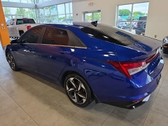 Used 2023  Hyundai Elantra Limited IVT at Maxx Loans near St&period; Adrian&comma; MI