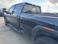 Used 2021  GMC Sierra 2500HD 4WD Crew Cab 172" AT4 at Maxx Loans near St&period; Adrian&comma; MI