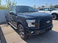 Used 2017 Ford F-150 XLT 4WD SuperCrew 5.5' Box at Suburban Ford of Sterling Heights near Sterling Heights, MI