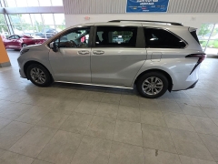 Used 2024  Toyota Sienna AWD &lpar;Natl&rpar; at Maxx Loans near St&period; Adrian&comma; MI