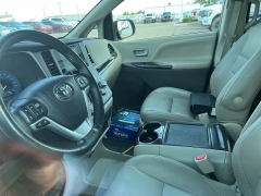 Used 2017 Toyota Sienna AWD 7-Passenger (Natl) at Maxx Loans near St. Adrian, MI