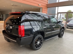 Used 2012 Cadillac Escalade 4d SUV AWD Luxury at Maxx Loans near ,