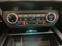 Used 2020 Ford Expedition 4d SUV 4WD Limited at Maxx Loans near ,