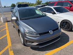 Used 2017 Volkswagen Golf Alltrack 1.8T DSG at Maxx Loans near St. Adrian, MI