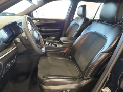 Used 2024  Jeep Grand Cherokee Altitude 4x4 at Maxx Loans near St&period; Adrian&comma; MI