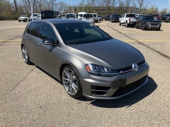 Used 2017 Volkswagen Golf R 4-Door DSG w/DCC/Nav at Maxx Loans near ,