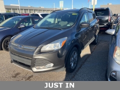 Used 2016 Ford Escape 4d SUV FWD SE at Suburban Ford of Sterling Heights near Sterling Heights, MI