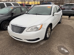 Used 2013  Chrysler 200 4d Sedan Touring at Maxx Loans near St&period; Adrian&comma; MI