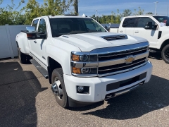 Used 2019 Chevrolet Silverado 3500HD 4WD Crew Cab 167.7" High Country at Suburban Ford of Sterling Heights near Sterling Heights, MI
