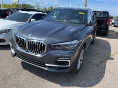 Used 2019 BMW X5 xDrive40i Sports Activity Vehicle at Suburban Ford of Sterling Heights near Sterling Heights, MI