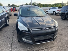 Used 2013 Ford Escape 4d SUV 4WD SE at Suburban Ford of Sterling Heights near Sterling Heights, MI