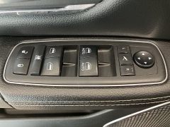 Used 2019  Ram 1500 4WD Crew Cab Laramie at Maxx Loans near St&period; Adrian&comma; MI