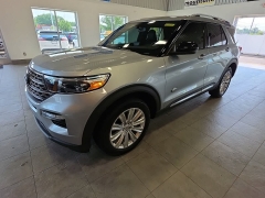 Used 2024  Ford Explorer King Ranch 4WD at Maxx Loans near St&period; Adrian&comma; MI