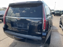 Used 2016 Cadillac Escalade 4d SUV 4WD Luxury at Maxx Loans near ,