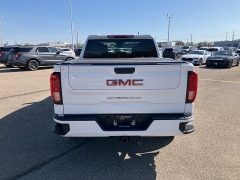 Used 2022 GMC Sierra 1500 4WD Crew Cab Elevation at Maxx Loans near ,