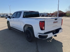 Used 2022 GMC Sierra 1500 4WD Crew Cab Elevation at Maxx Loans near ,