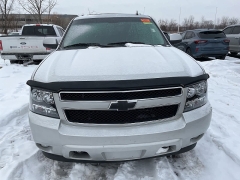 Used 2010  Chevrolet Suburban 1500 SUV 4WD LT at Maxx Loans near St&period; Adrian&comma; MI