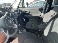 Used 2020  Jeep Renegade Latitude 4x4 at Maxx Loans near St. Adrian, MI