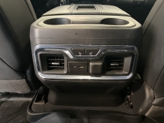 Used 2020  Chevrolet Silverado 2500HD 4WD Crew Cab High Country at Maxx Loans near St&period; Adrian&comma; MI