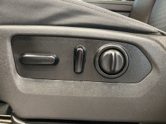 Used 2019  Chevrolet Silverado 1500 4WD Crew Cab 147" RST at Maxx Loans near St&period; Adrian&comma; MI