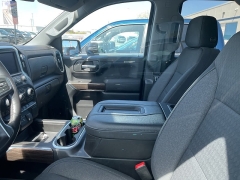 Used 2021 Chevrolet Silverado 1500 4WD Crew Cab 147" LT Trail Boss at Maxx Loans near ,