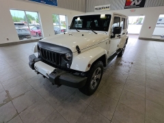 Used 2016  Jeep Wrangler Unlimited 4WD 4dr Sahara at Maxx Loans near St&period; Adrian&comma; MI