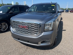 Used 2018 GMC Yukon XL 4d SUV 4WD Denali at Suburban Ford of Sterling Heights near Sterling Heights, MI