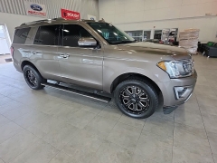 Used 2019  Ford Expedition 4d SUV 4WD Limited at Maxx Loans near St&period; Adrian&comma; MI