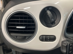 Used 2013  Volkswagen Beetle Convertible 2dr Auto 2&period;5L PZEV at Maxx Loans near St&period; Adrian&comma; MI