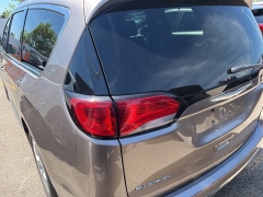 Used 2017 Chrysler Pacifica Touring-L FWD at Suburban Ford of Sterling Heights near Sterling Heights, MI