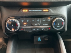 Used 2022 Ford Escape Titanium AWD at Maxx Loans near ,