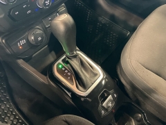 Used 2022  Jeep Renegade Altitude 4x4 at Maxx Loans near St. Adrian, MI