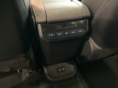 Used 2021 Toyota Highlander Hybrid XLE AWD at Maxx Loans near St. Adrian, MI