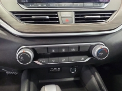 Used 2025  Nissan Altima SV FWD at Maxx Loans near St&period; Adrian&comma; MI