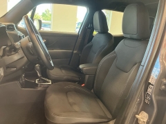 Used 2022  Jeep Renegade Altitude 4x4 at Maxx Loans near St. Adrian, MI