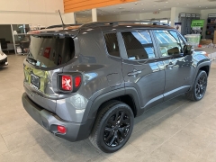Used 2022  Jeep Renegade Altitude 4x4 at Maxx Loans near St. Adrian, MI