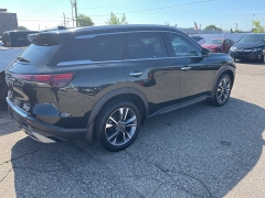 Used 2022 INFINITI QX60 LUXE AWD at Suburban Ford of Sterling Heights near Sterling Heights, MI