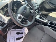 Used 2013  Ford Focus 4d Sedan SE at Maxx Loans near St&period; Adrian&comma; MI