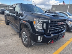 Used 2021  GMC Sierra 2500HD 4WD Crew Cab 172" AT4 at Maxx Loans near St&period; Adrian&comma; MI