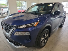  2022 Nissan Rogue FWD Platinum at Maxx Loans near St&period; Adrian&comma; MI