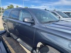 Used 2020  Chevrolet Suburban 4d SUV 4WD LT at Maxx Loans near St&period; Adrian&comma; MI