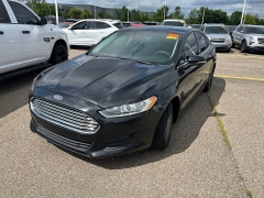 Used 2015  Ford Fusion 4d Sedan SE 2&period;5L at Maxx Loans near St&period; Adrian&comma; MI