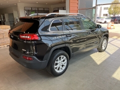 Used 2016 Jeep Cherokee 4WD 4dr Latitude at Suburban Ford of Sterling Heights near Sterling Heights, MI
