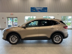 Used 2020 Ford Escape 4d SUV AWD SE at Suburban Ford of Sterling Heights near Sterling Heights, MI