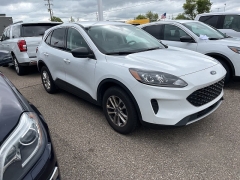 Used 2022 Ford Escape SE AWD at Suburban Ford of Sterling Heights near Sterling Heights, MI