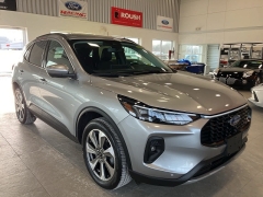 Used 2024  Ford Escape Platinum AWD at Maxx Loans near St&period; Adrian&comma; MI