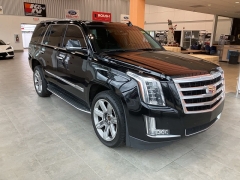 Used 2016 Cadillac Escalade 4d SUV 4WD Luxury at Suburban Ford of Sterling Heights near Sterling Heights, MI