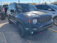 Used 2023  Jeep Renegade Trailhawk 4x4 at Maxx Loans near St. Adrian, MI