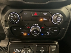 Used 2023  Jeep Renegade Trailhawk 4x4 at Maxx Loans near St. Adrian, MI