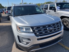 Used 2017 Ford Explorer 4d SUV 4WD XLT Ecoboost at Suburban Ford of Sterling Heights near Sterling Heights, MI